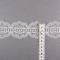 Spitzenborte mit ornamentalem Muster