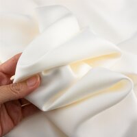 Fließender Satin mit edlem Schimmer, Farbe Ivory